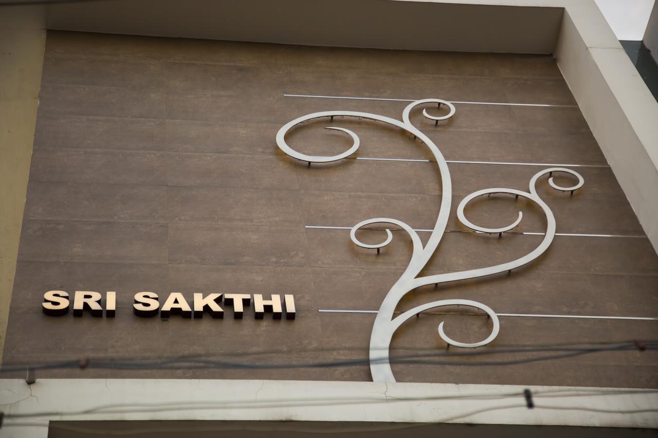 Hotel Sri Sakthi Tiruppur Bagian luar foto